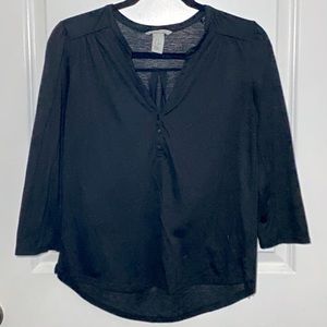 Black 3/4 Sleeve Shirt